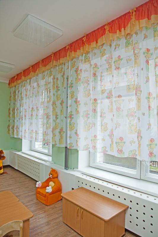 Выбираем веселые шторы для детского сада