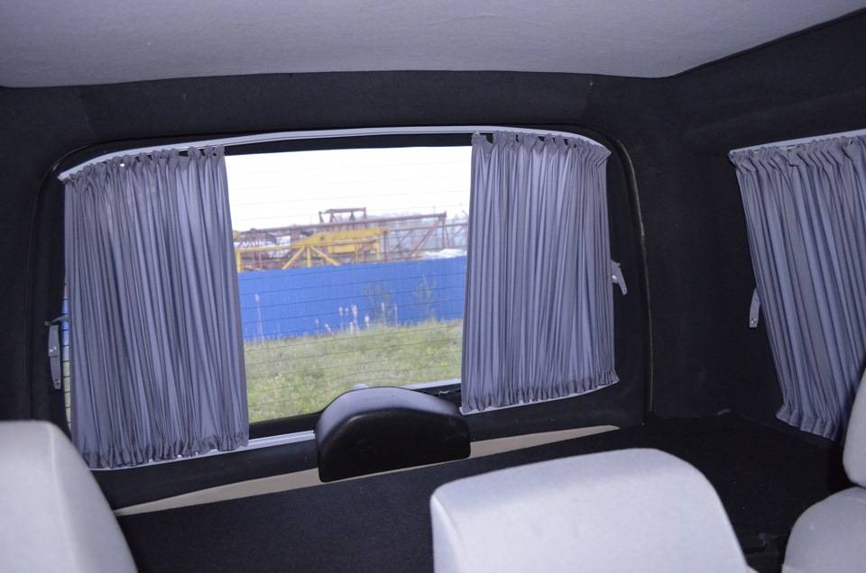Ламбрекены и шторы в кабину для грузовых автомобилей