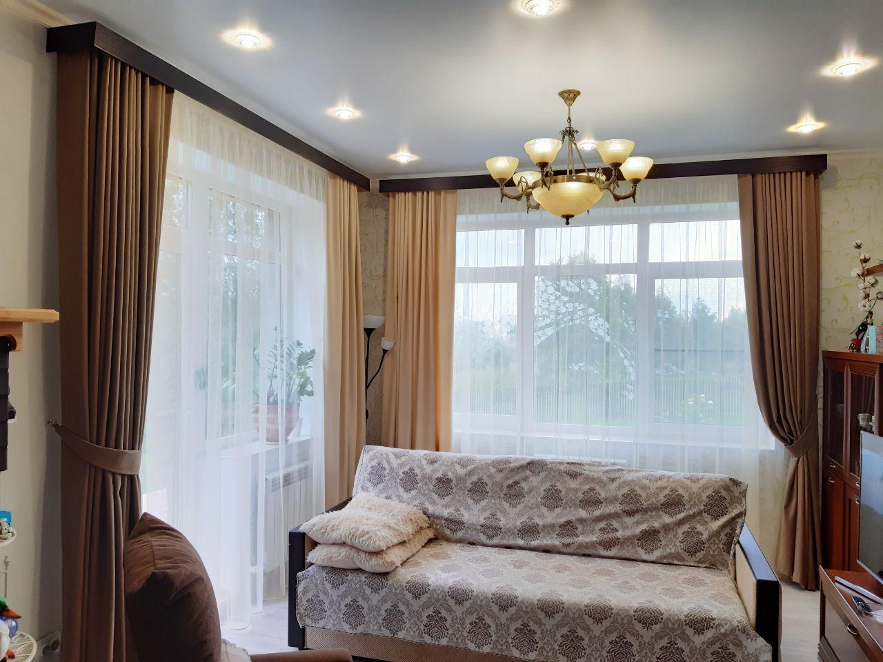 Классические шторы на окнах спальни | Полезная информация от компании Профдекор